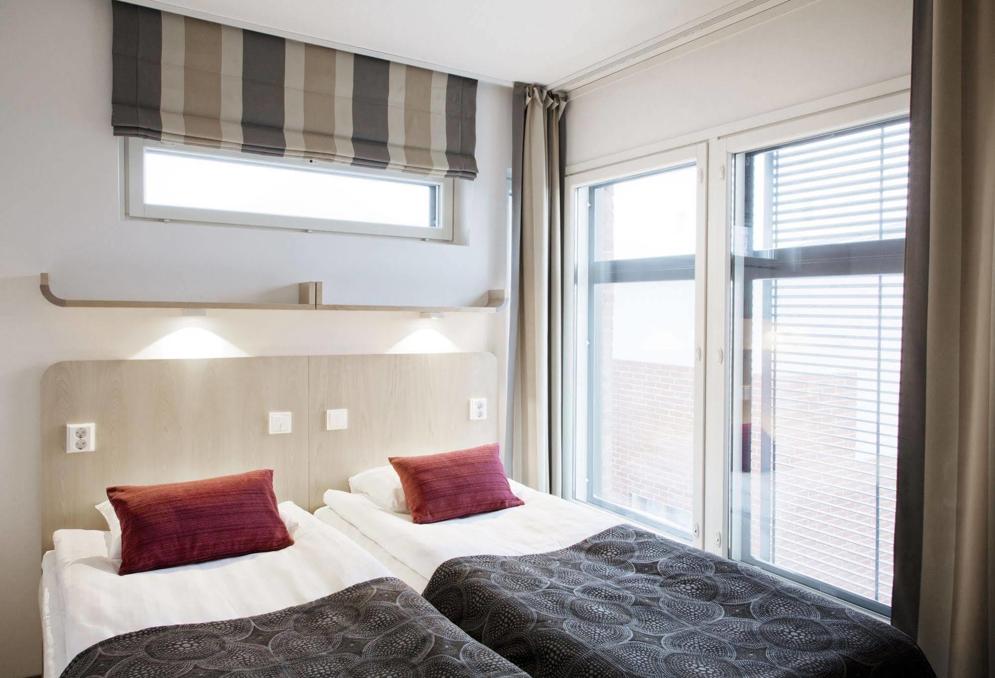 Hotel Jahtihovi Куопио Экстерьер фото