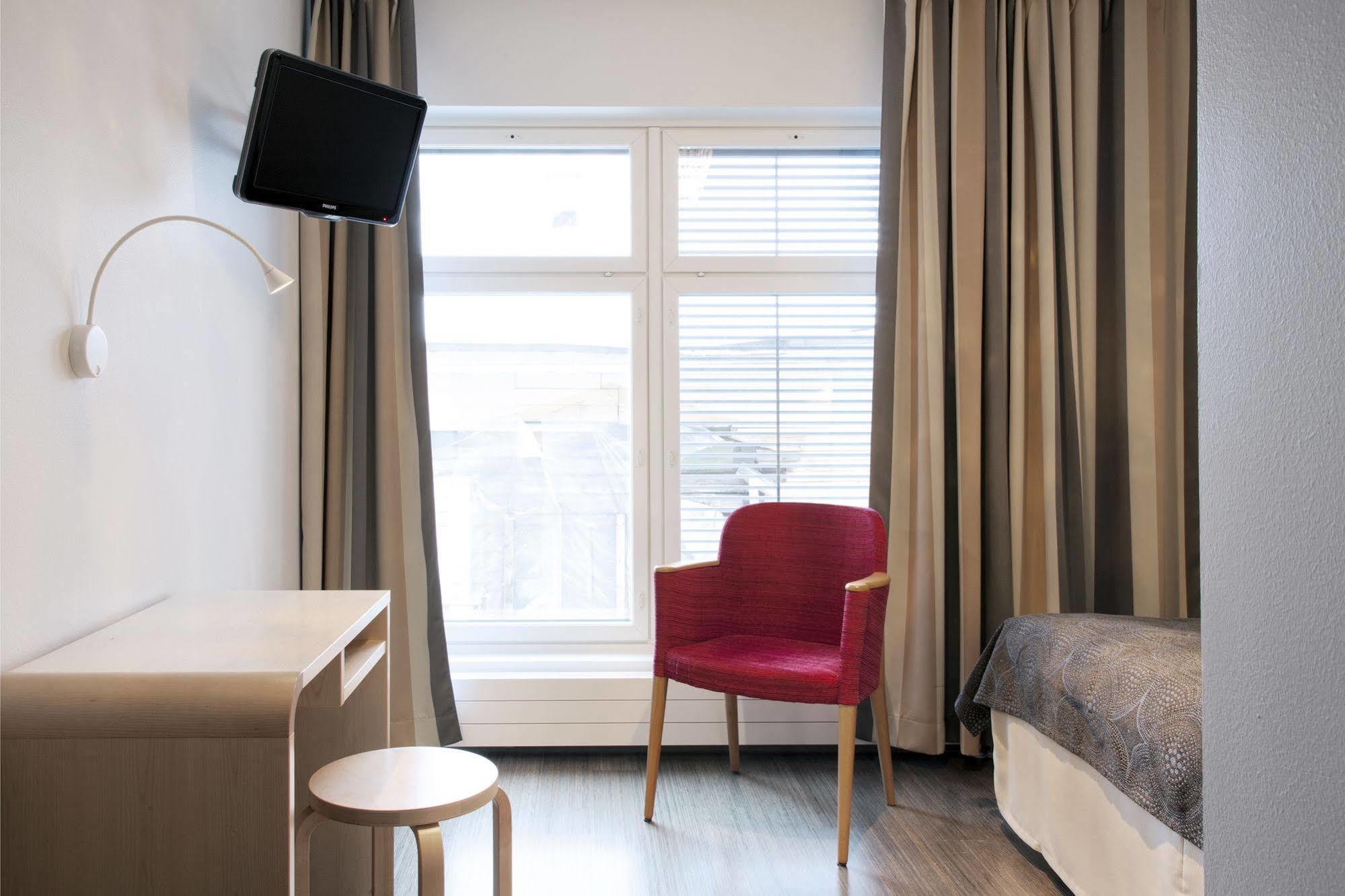 Hotel Jahtihovi Куопио Экстерьер фото