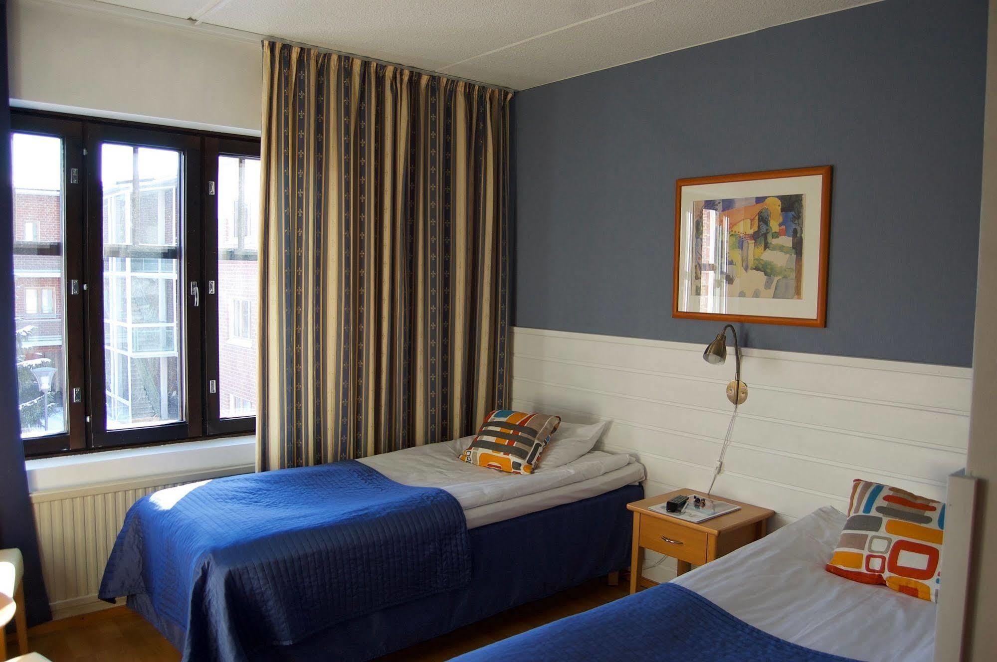 Hotel Jahtihovi Куопио Экстерьер фото