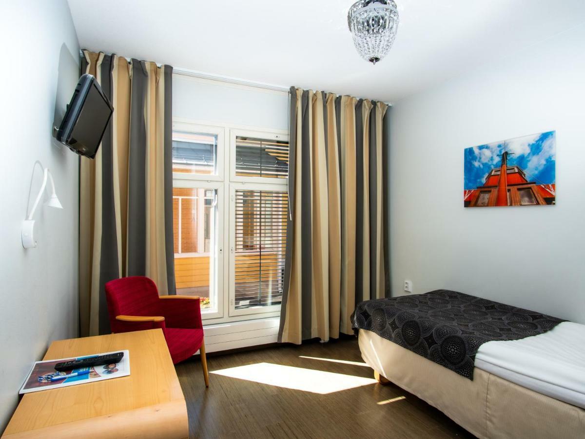 Hotel Jahtihovi Куопио Экстерьер фото