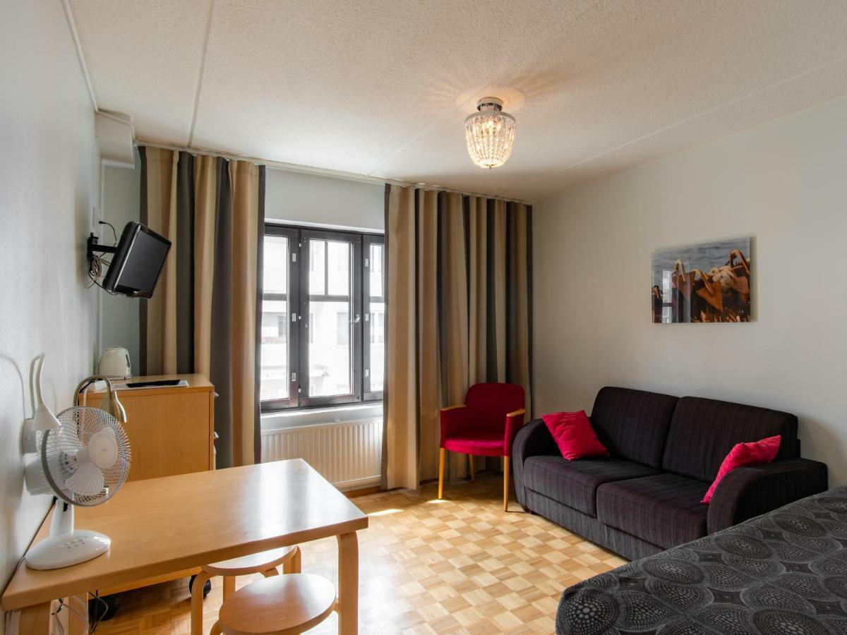 Hotel Jahtihovi Куопио Экстерьер фото