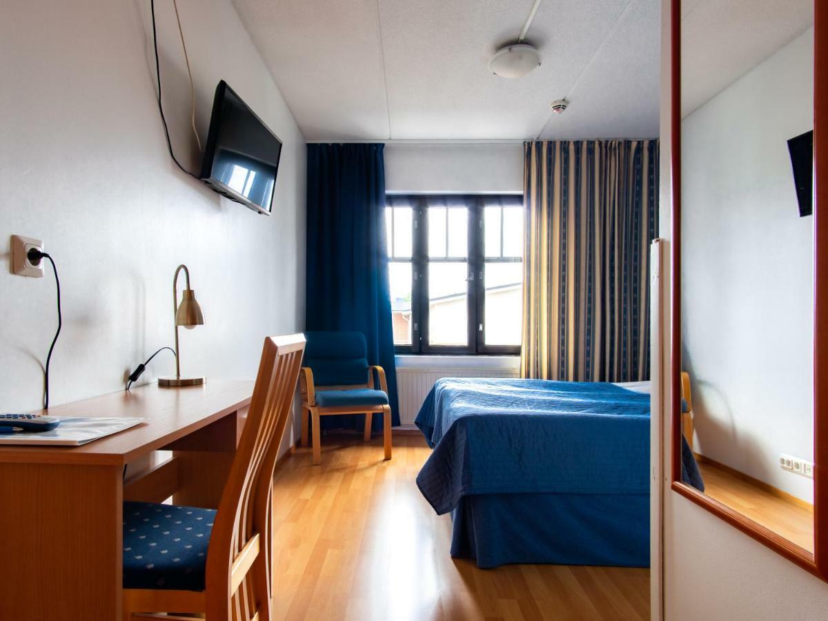 Hotel Jahtihovi Куопио Экстерьер фото